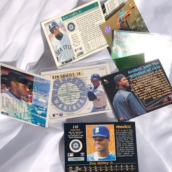 90’s Ken Griffey Jr Cards
Open to reasonable offers - Picture 3 of 8